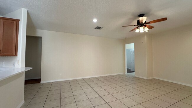 Building Photo - 1653 Cherry Ridge Dr