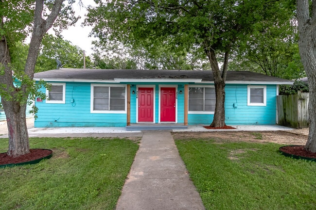 Primary Photo - 226 Gurley Ln
