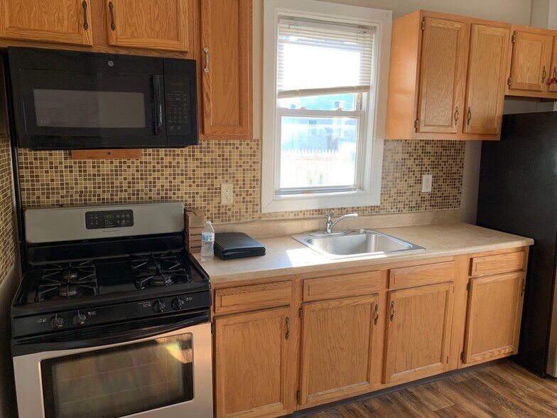 Building Photo - 101 Whitehall St