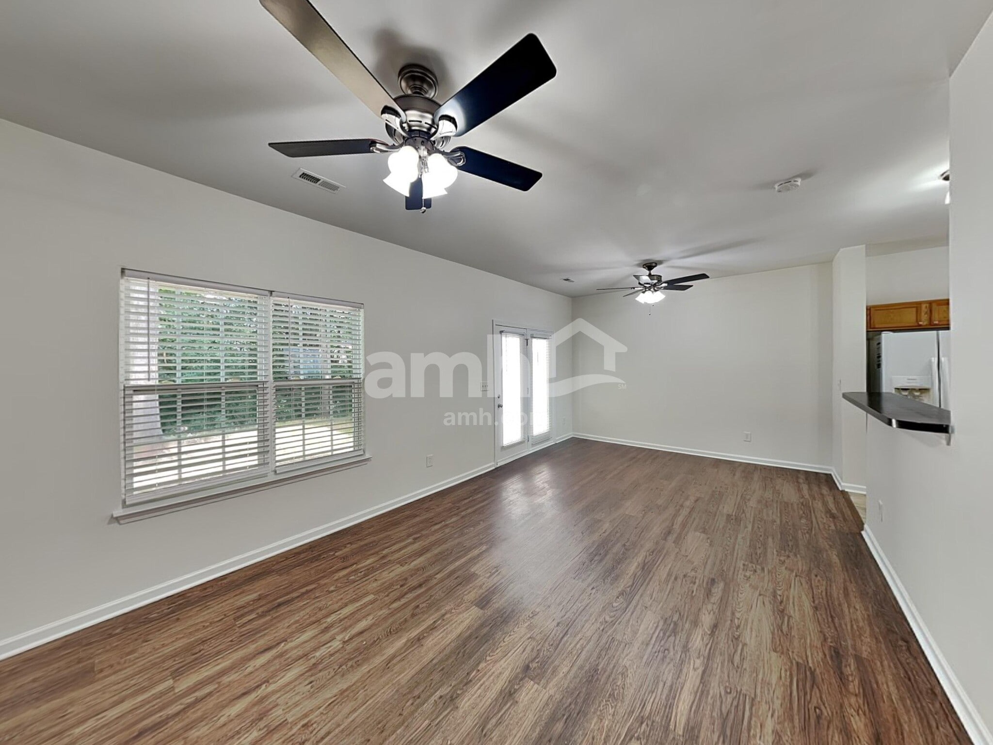 Building Photo - 9149 Glenashley Dr