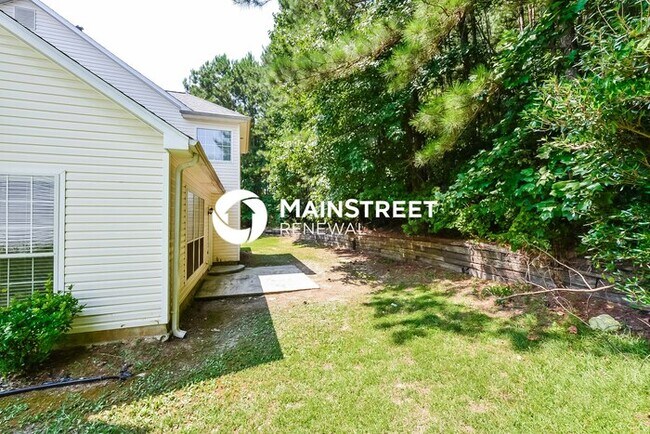 Building Photo - 4 Bedroom Pet-Friendly Home in Decatur, GA with Main Street Renewal