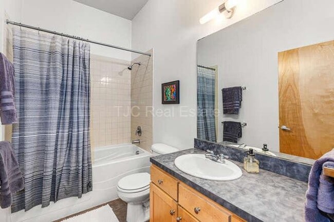 Building Photo - 7700 E 29th Ave