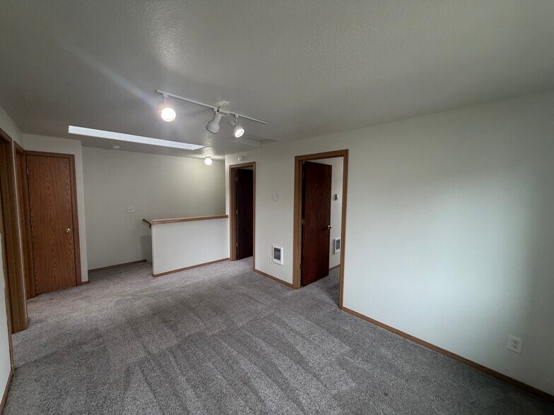Building Photo - 1139 2nd St NW