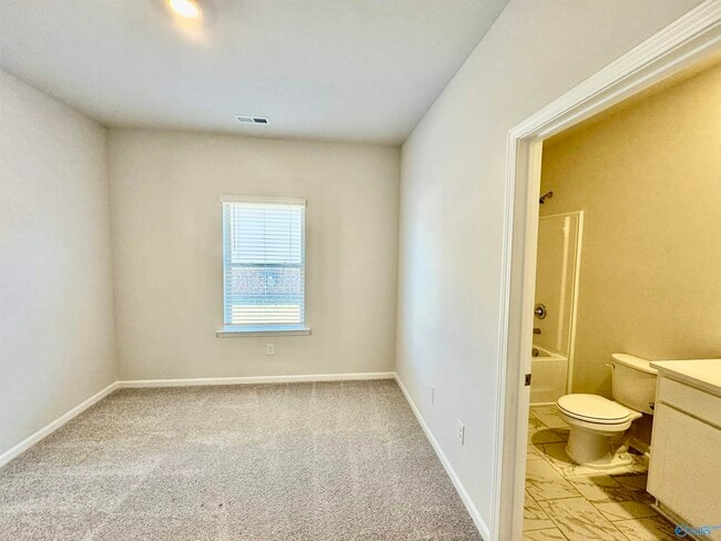 Building Photo - 14557 Mountain Strm Dr