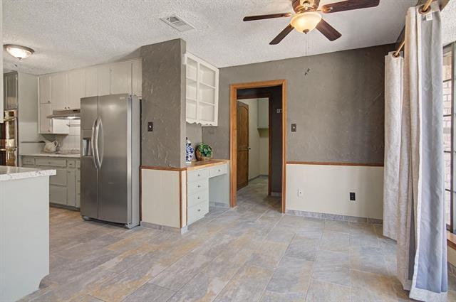 Building Photo - 604 Baker Dr