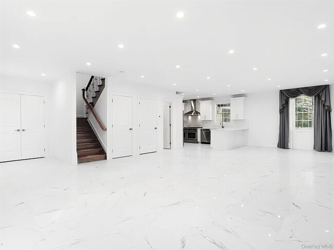 Building Photo - 56 Jackson Ave