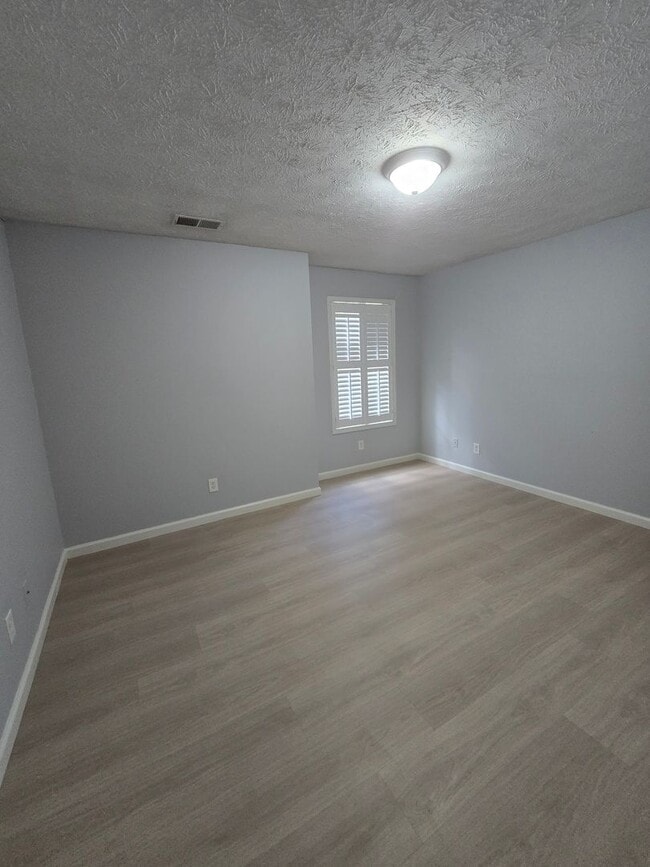 Building Photo - 2700-3 Preston Woods Drive