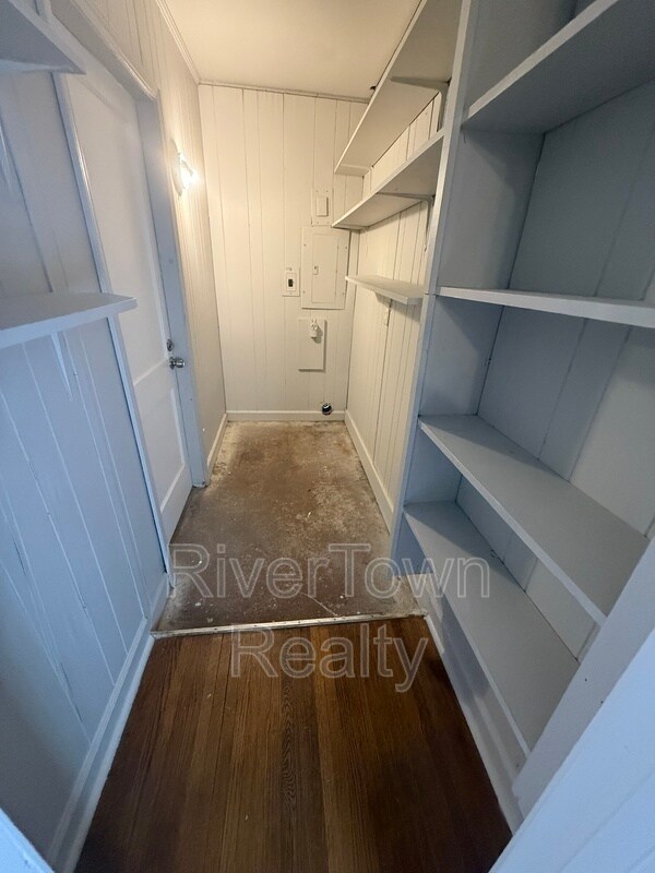 Building Photo - 3645 Hendricks Cove