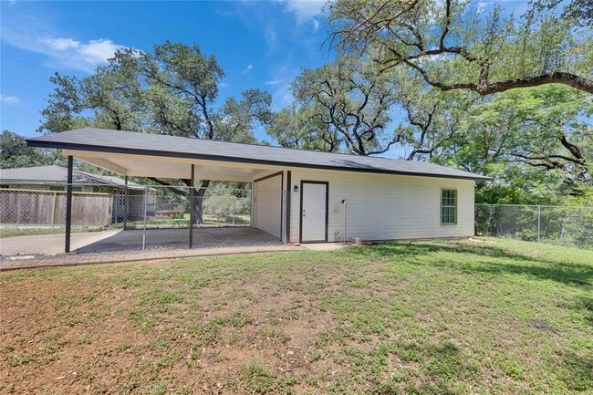Building Photo - 11409 Hunters Ln