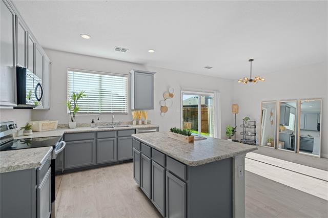 Building Photo - 1110 Greywood Dr