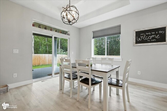 Building Photo - 4 BEDROOM | 2 BATHROOMS | 3 CAR GARAGE | M...
