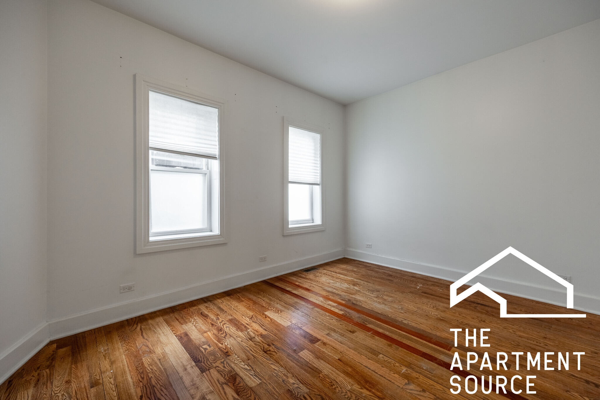 Building Photo - 1822 S Throop St