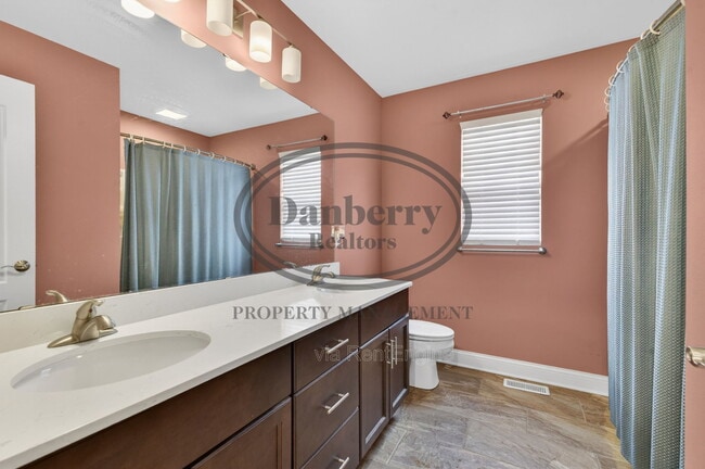 Building Photo - 24989 Reddington Ct