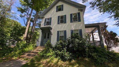 Building Photo - 126 Sullivan St