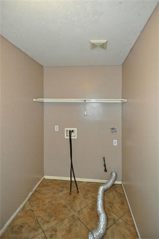 Building Photo - 23119 S Waterlake