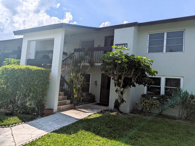 Primary Photo - 13283 Pineapple Palm Ct