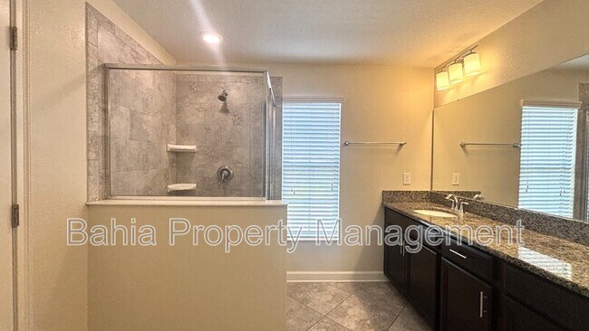 Building Photo - 15221 Pacey Cove Dr