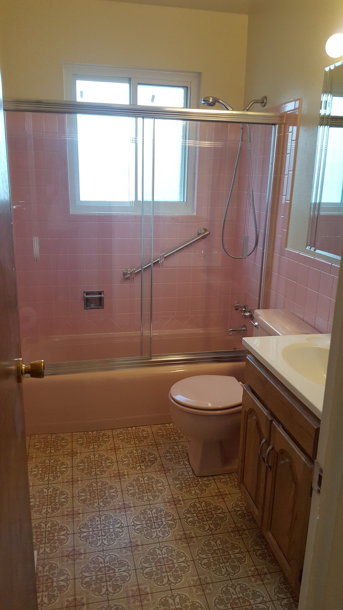 Main level bathroom - 1909 Collier Ave