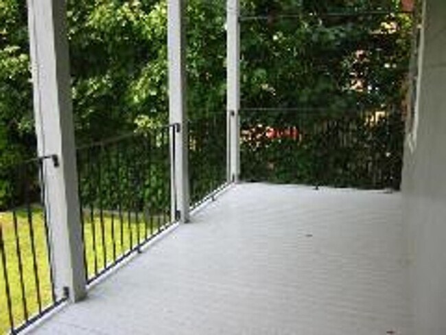 Building Photo - Porter Sq. 5 Bed 3 Bath Apartment - 9/1/26 NO BROKER FEE