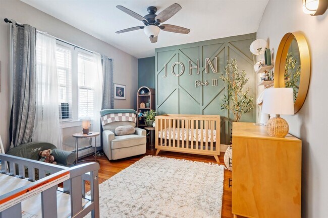 Building Photo - 1041 Stonewall Ln