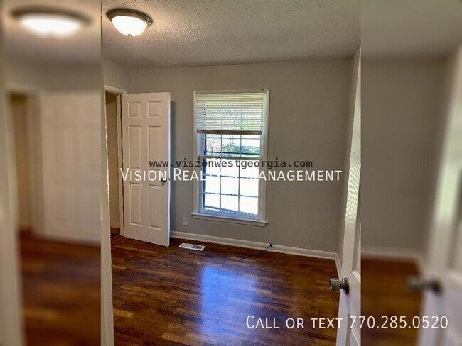 Building Photo - 3929 Crossvale Rd