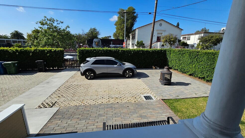 Car to lot for scale - 2084 W 24th St