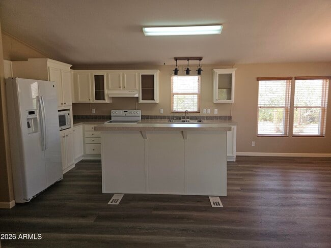 Building Photo - 56073 W Palillo Dr