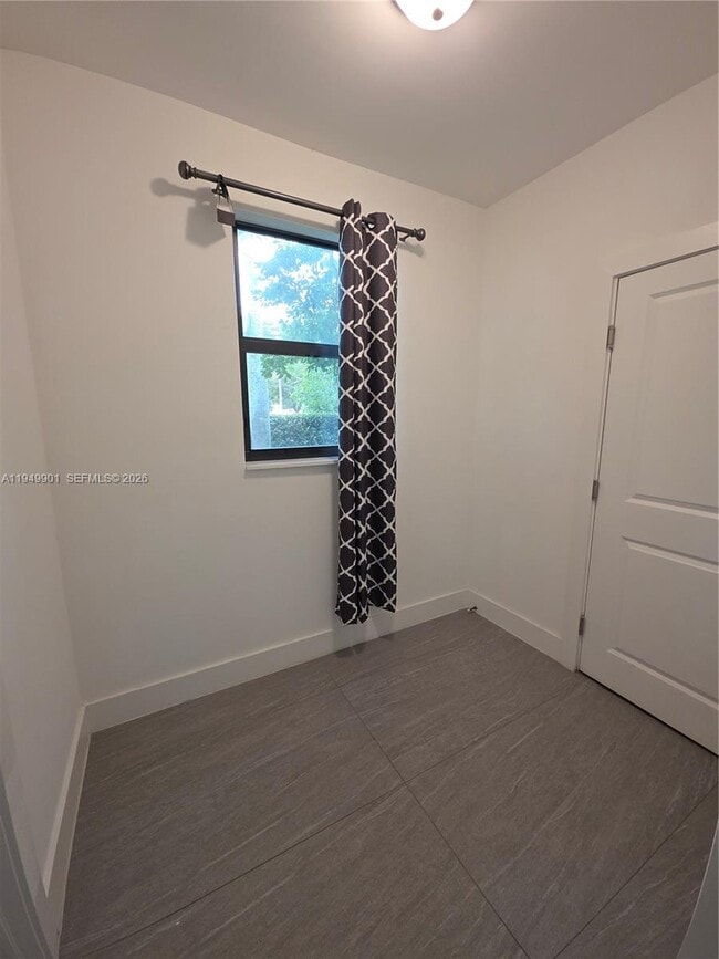 Building Photo - 4538 E Aqua Bella Ln