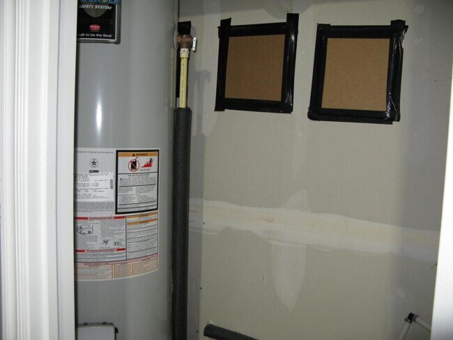 Building Photo - 3540 SE 96th St