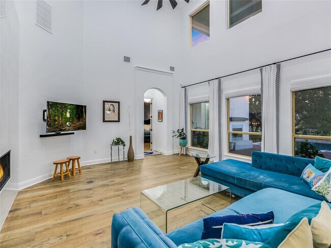 Building Photo - 2625 Arion Cir