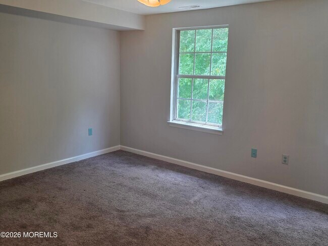 Building Photo - 421 Ibis Ct