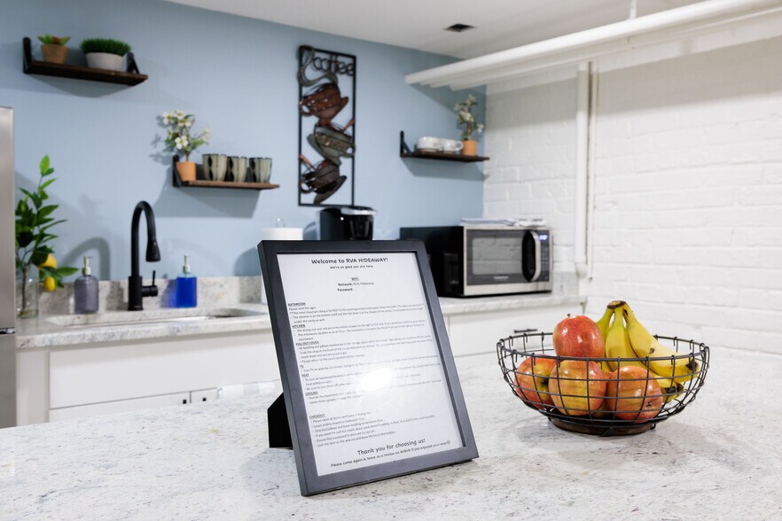 Building Photo - 7218 Monument Ave