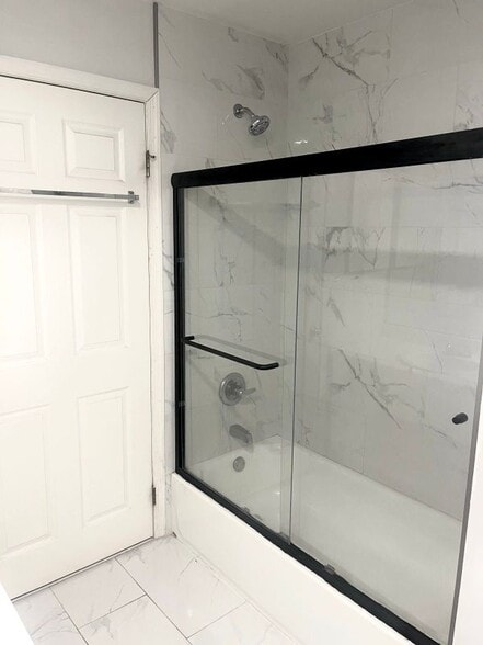 Building Photo - 363 Catskill Court