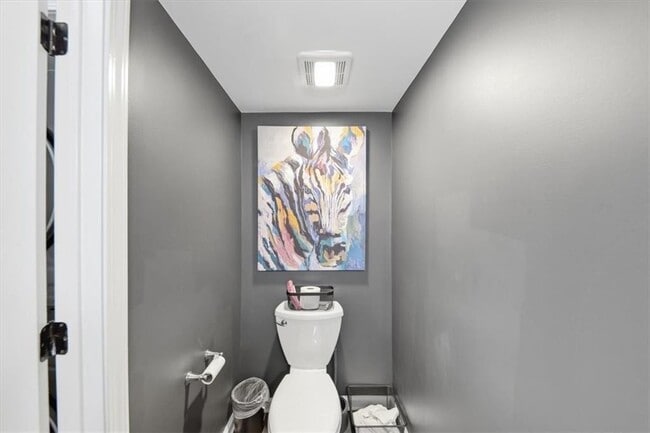 Building Photo - 15 Arpege Way NW