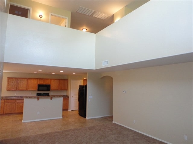 Building Photo - 10542 W La Reata Ave