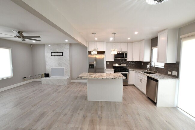 Building Photo - Single Story home in Heart of Mira Mesa