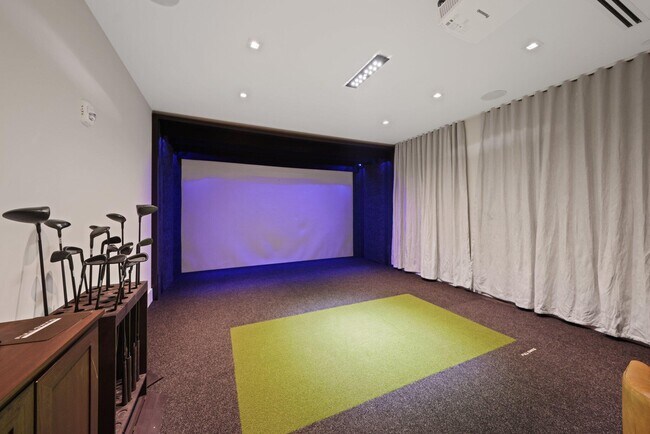 Building Photo - 220 Lake Shore Dr