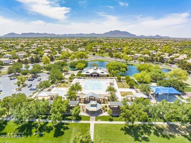 Building Photo - 3507 S Falcon Dr