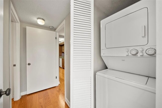 Building Photo - 2611 Bayshore Blvd