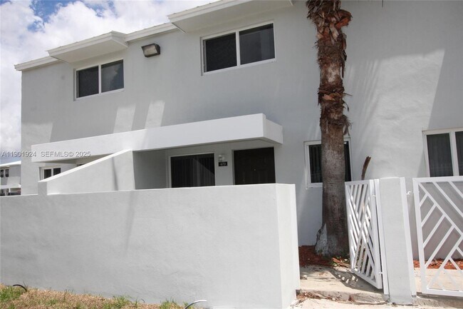 Building Photo - 479 NW 19th St