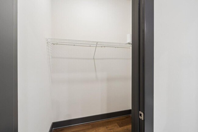 Building Photo - 112 Rogers St NE