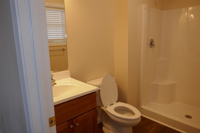 Building Photo - 33 Rudd Farm Dr