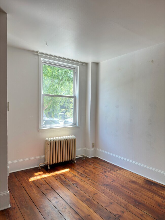 Building Photo - 1232 N Hancock St