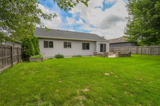 Building Photo - 5109 Manchester Ct