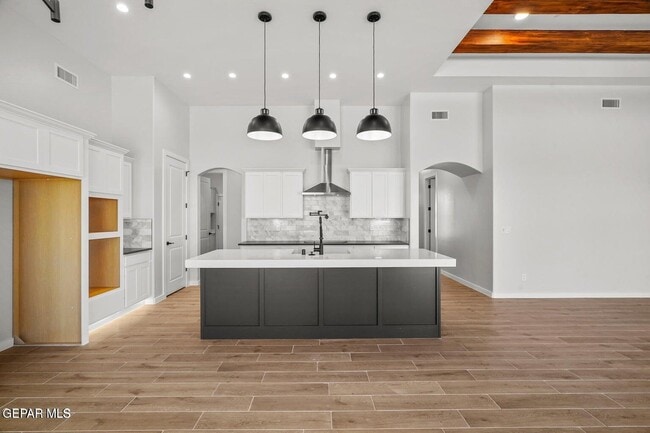 Building Photo - 7305 Cimarron Rim Dr