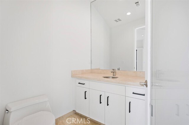 Building Photo - 648 Mystic View