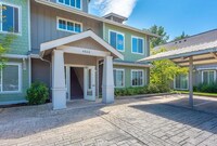 Building Photo - First Floor 2 Bedroom 2 Bath Condo - Quinn Ct