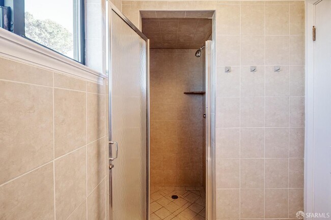 Building Photo - 97 Canyon Dr