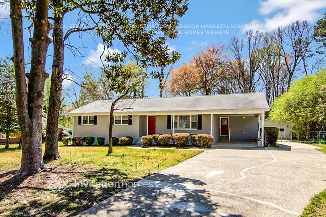 Building Photo - 232 Sandlewood Dr