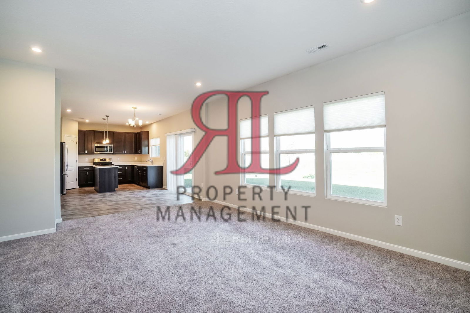 Building Photo - 992 Honeycomb Ln